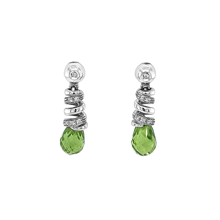 detail Zlaté Náušnice s Peridoty a Diamanty