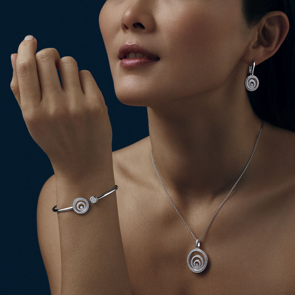 detail Zlatý Přívěsek Chopard Happy Spirit 798231-1001