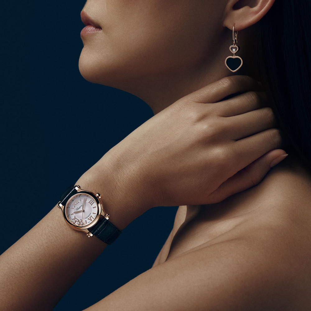 detail Zlaté Náušnice Chopard Happy Hearts 837482-5210
