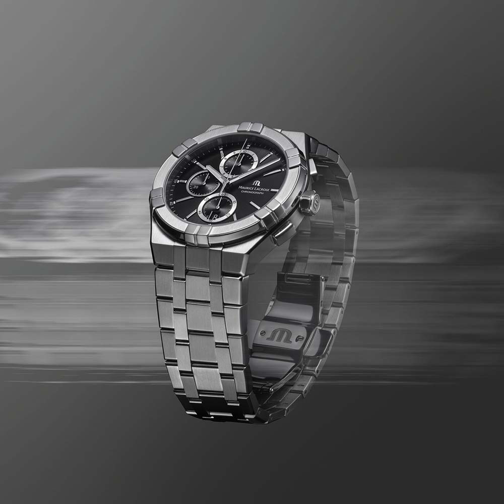 detail Maurice Lacroix Aikon Quartz Chronograph AI1118-SS002-330-1