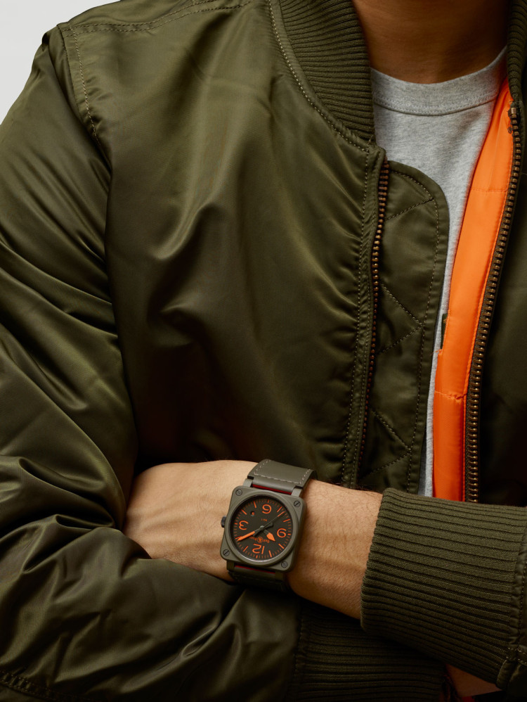 detail Bell & Ross BR 03-92 MA-1 BR0392-KAO-CE/SCA