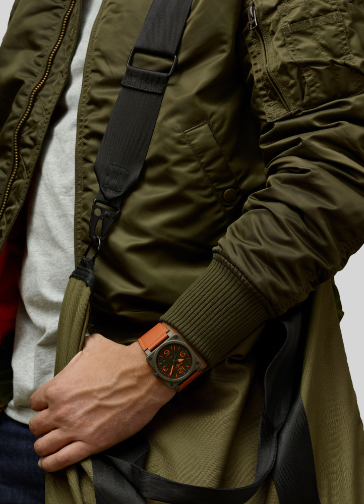 detail Bell & Ross BR 03-92 MA-1 BR0392-KAO-CE/SCA