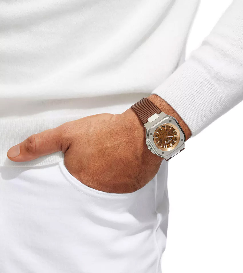 detail Bell & Ross BR 05 Skeleton Gold BR05A-CH-SKST/SRB