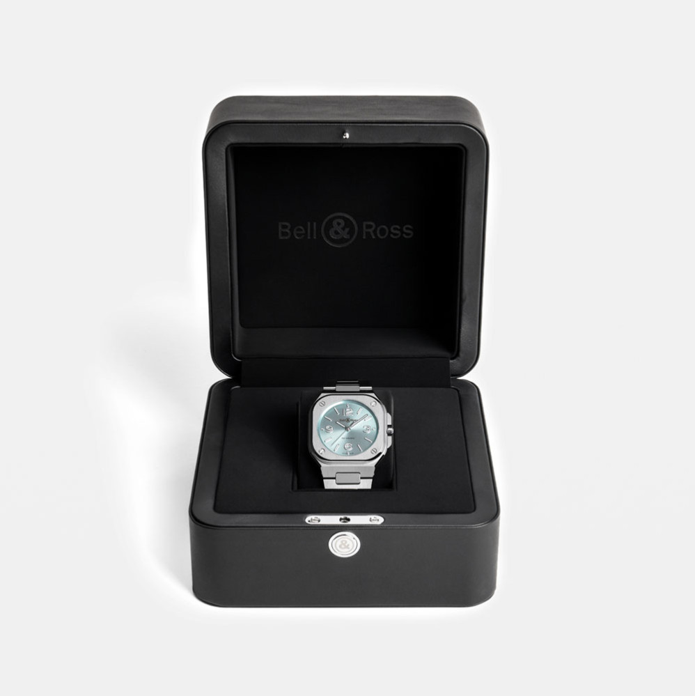 detail Bell & Ross BR-05 36mm Ice Blue Steel BR05A-S-BU-ST/SST
