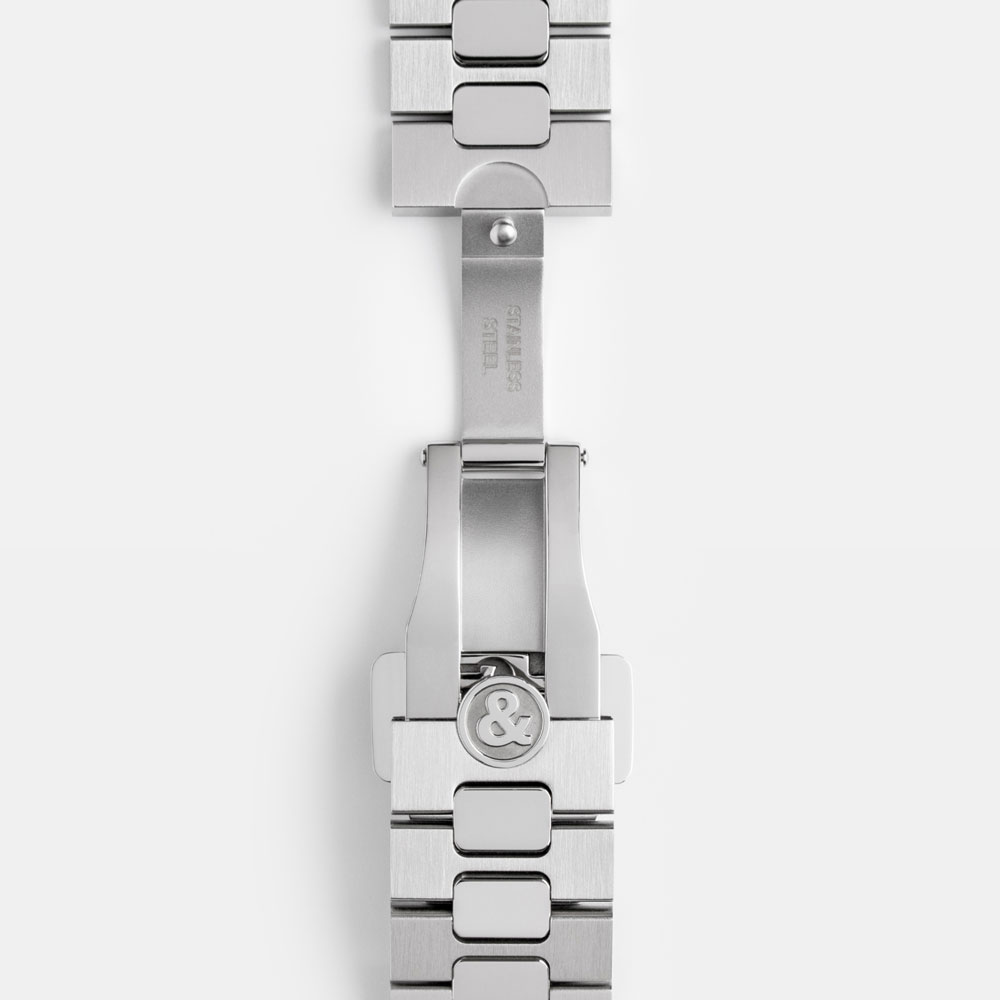 detail Bell & Ross Br-05 36mm Mother of Pearl Steel BR05A-S-MP-ST/SST
