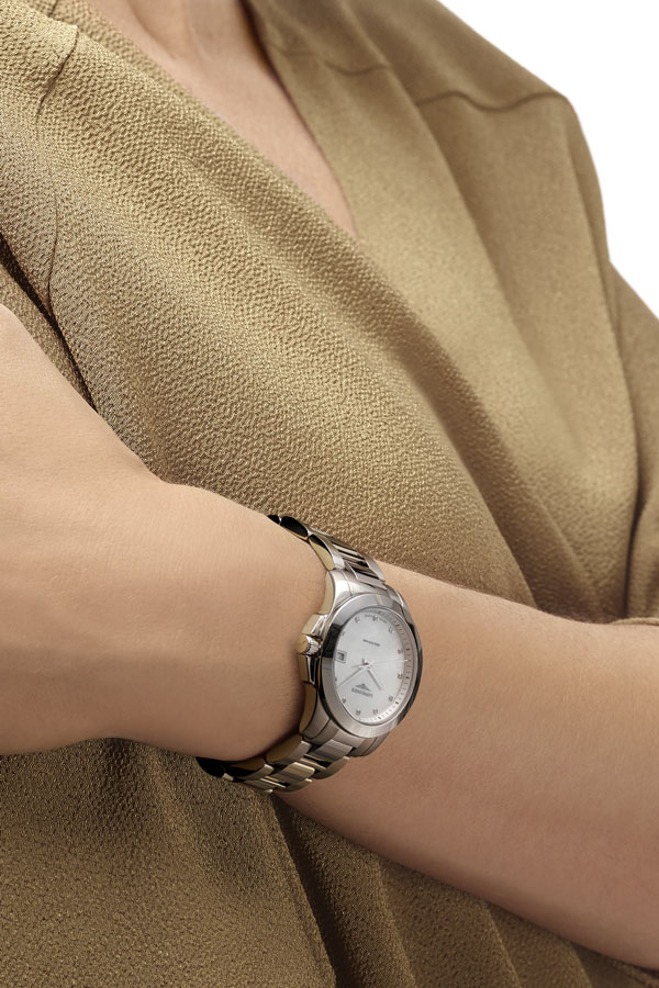 detail Longines Conquest L3.377.4.87.6