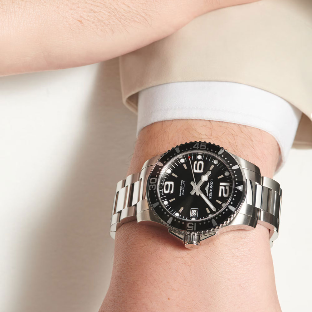 detail Longines HydroConquest L3.741.4.56.6