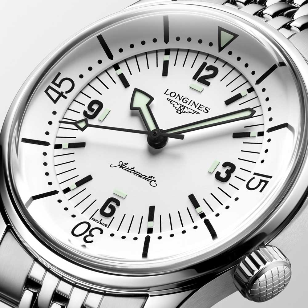 detail Longines Legend Diver L3.764.4.16.6