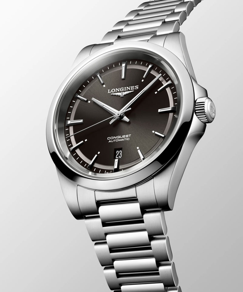 detail Longines Conquest L3.830.4.52.6