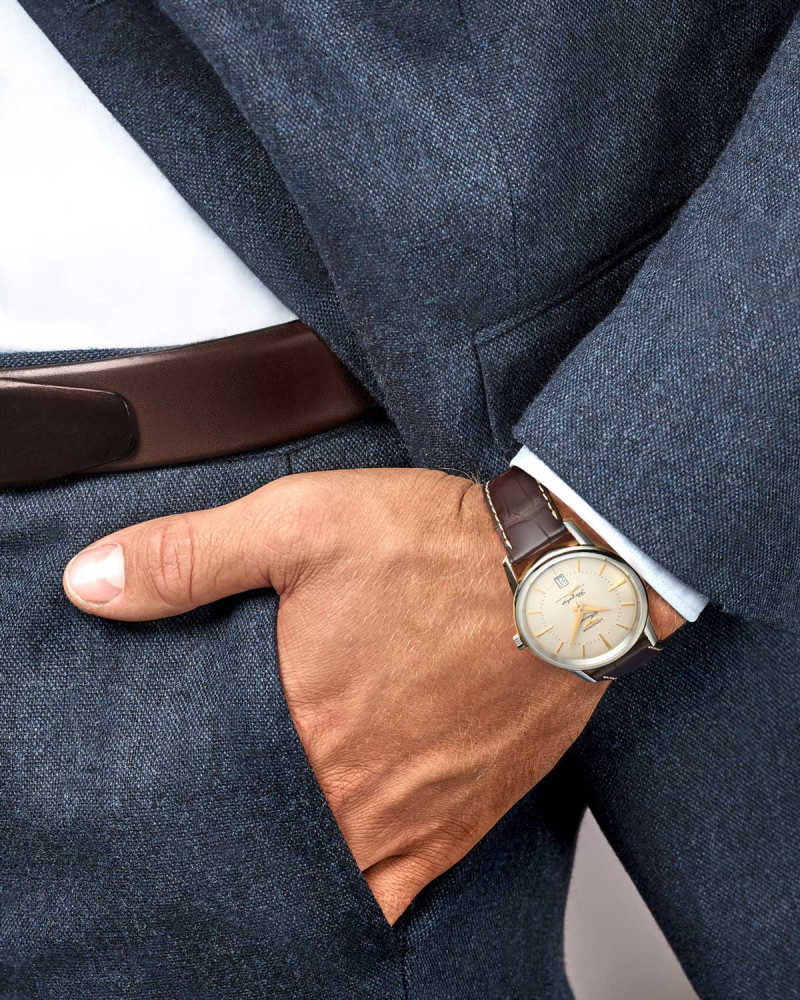 detail Longines Flagship Heritage L4.795.4.78.2