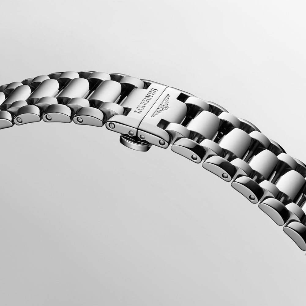 detail Longines PrimaLuna Moonphase L8.126.4.71.6