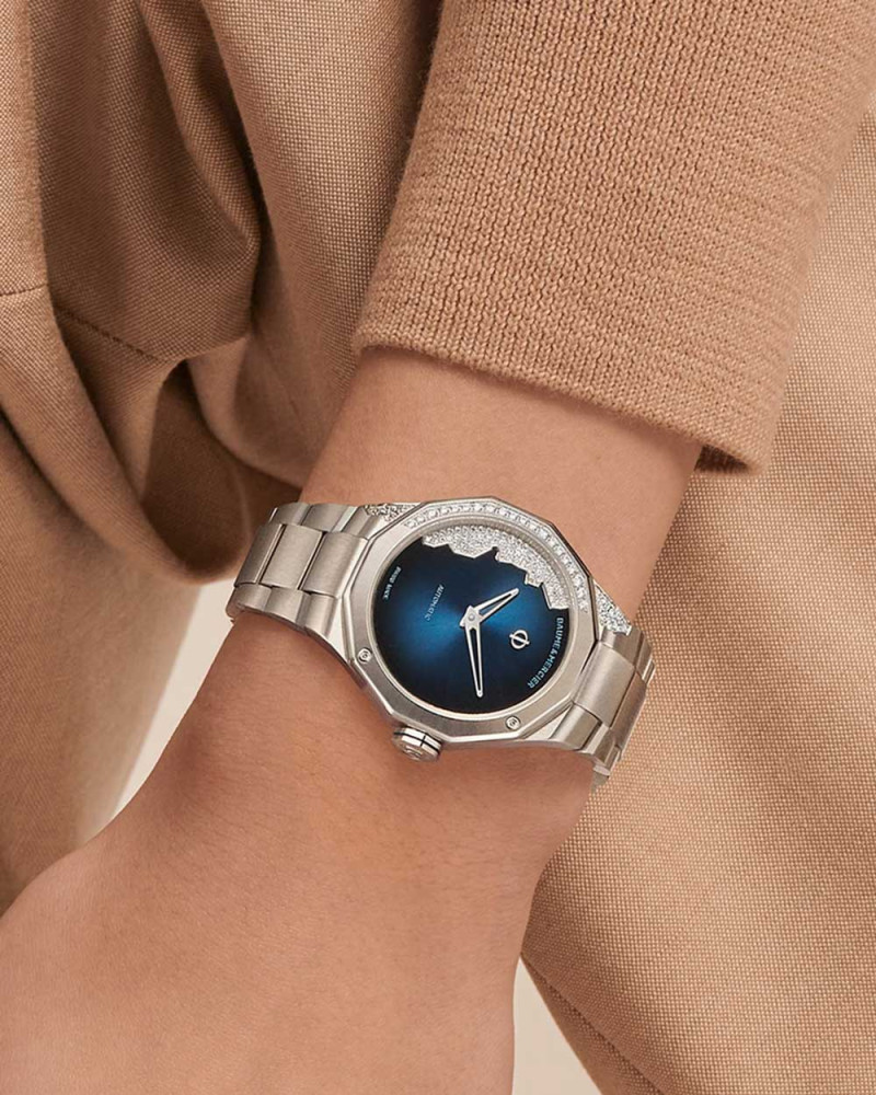 detail Baume & Mercier Riviera M0A10677