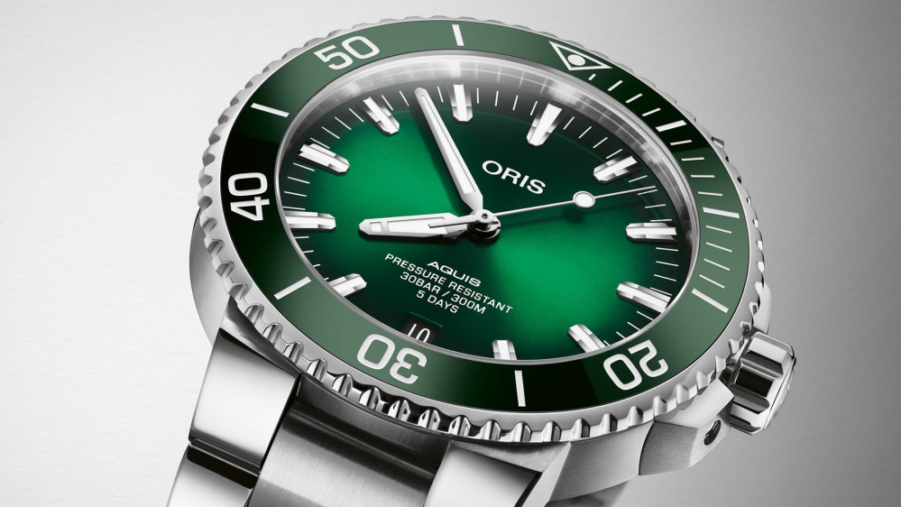 detail Oris Aquis Date 01 400 7763 4157-07 8 24 09PEB