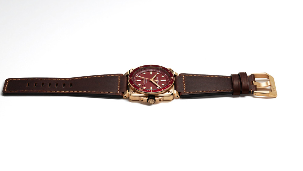 detail Bell & Ross BR 03-92 Diver Red Bronze BR0392-D-R-BR/SCA