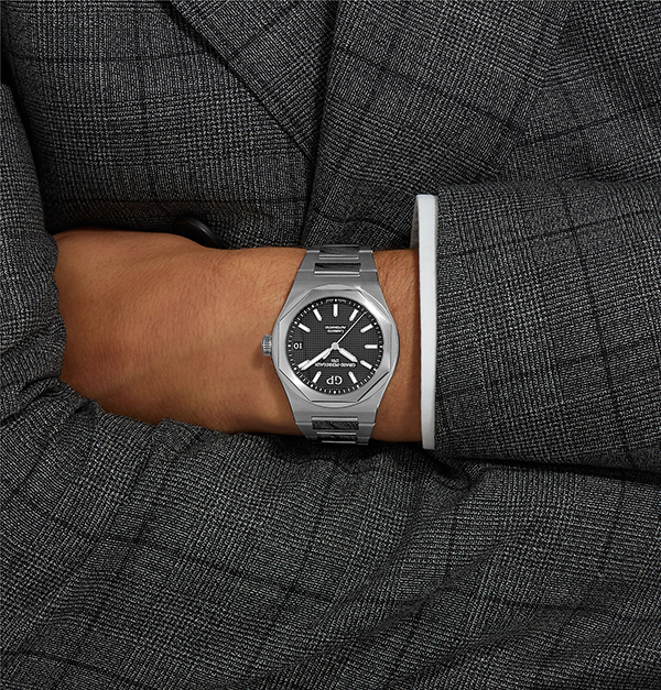 detail Girard-Perregaux Laureato 81010-11-634-11A
