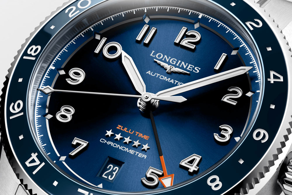 detail Longines Spirit Zulu Time L3.802.4.93.6