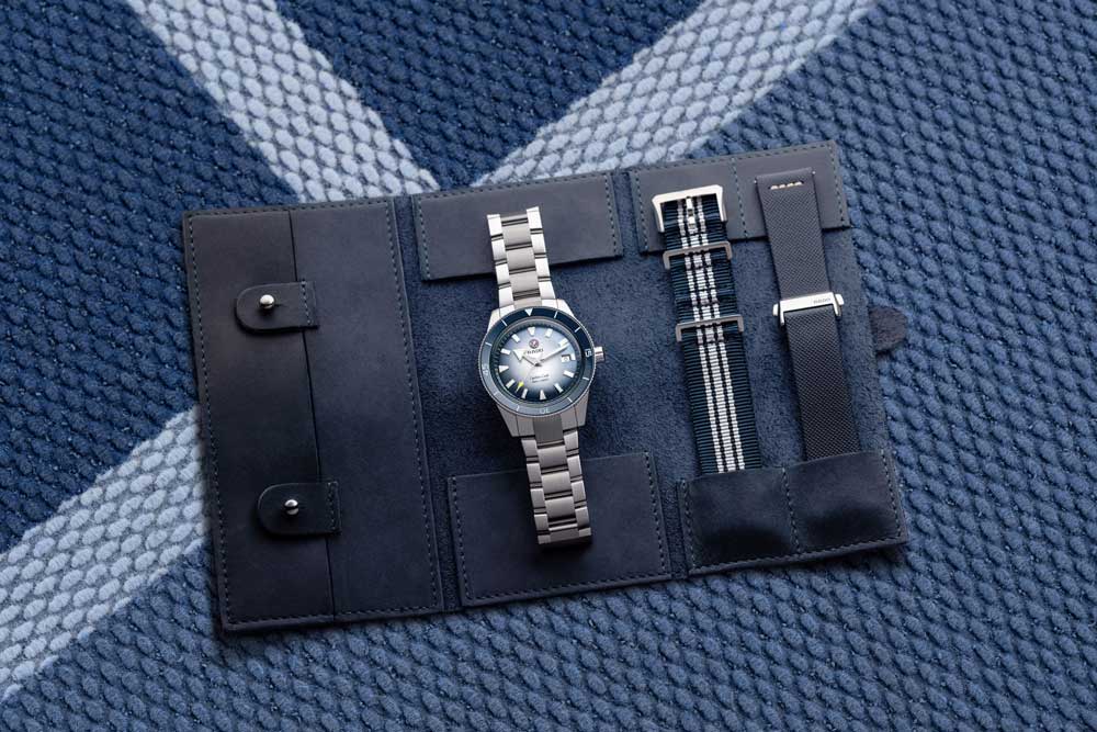 detail Rado Captain Cook Automatic R32154208