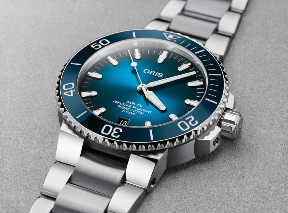 detail Oris Aquis Date Calibre 400 01 400 7763 4135-07 8 24 09PEB