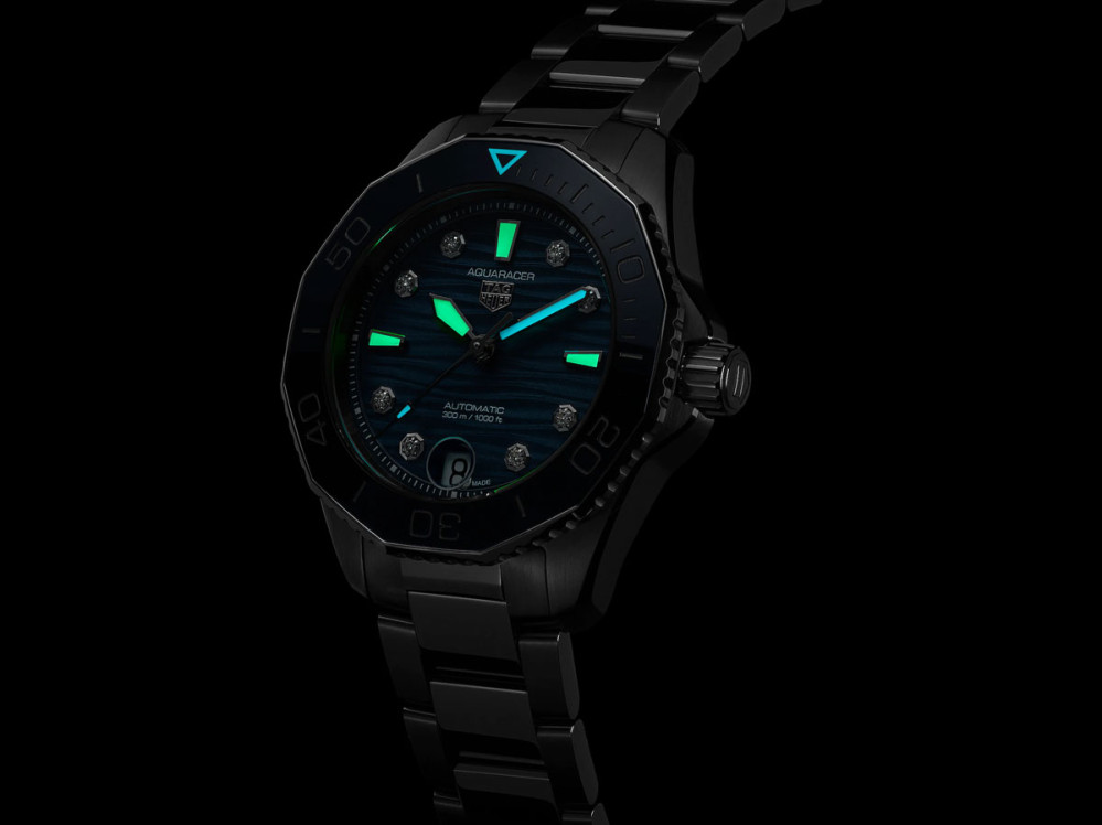 detail Tag Heuer Aquaracer Professional 300 WBP231B.BA0618