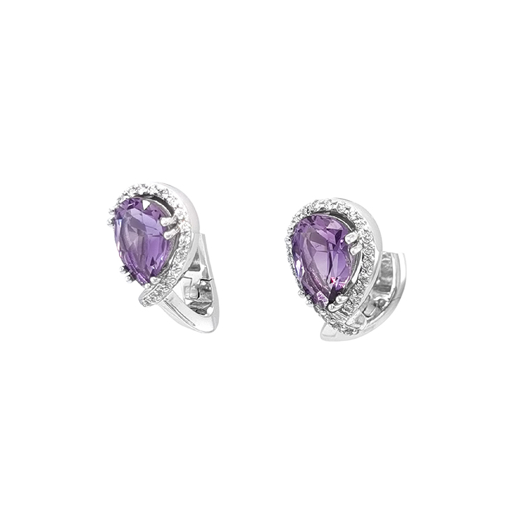 detail Zlaté Náušnice Ametysty a Diamanty