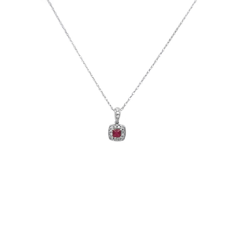 detail Rubínový přívěsek s diamanty z bílého zlata