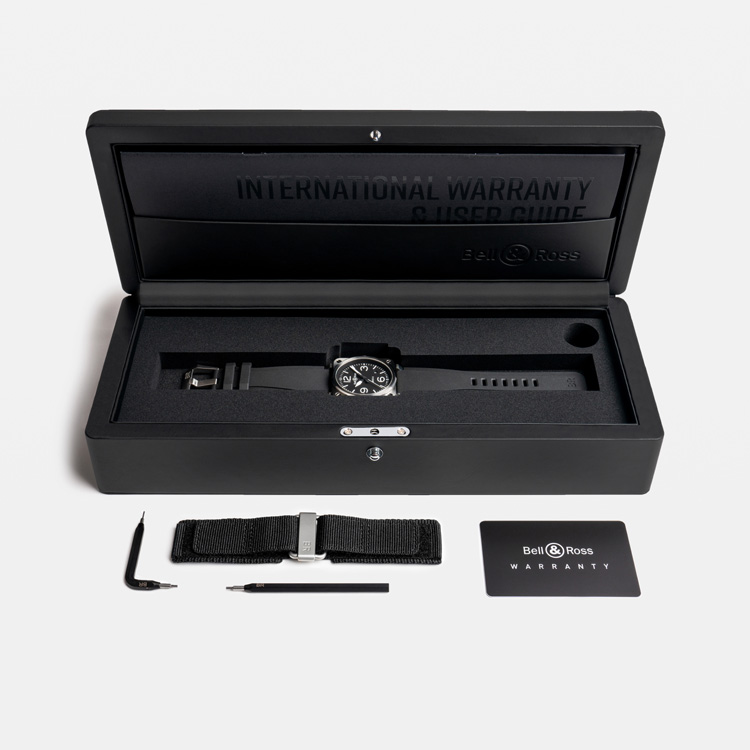 detail Bell & Ross New BR-03 Black Steel BR03A-BL-ST/SRB