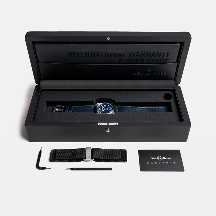 detail Bell & Ross BR 03 Blue Steel BR03A-BLU-ST/SCA