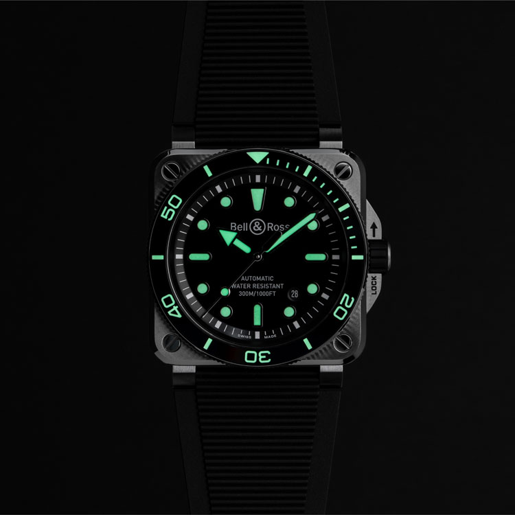 detail Bell & Ross BR 03 Diver Black Steel BR03A-D-BL-ST/SRB
