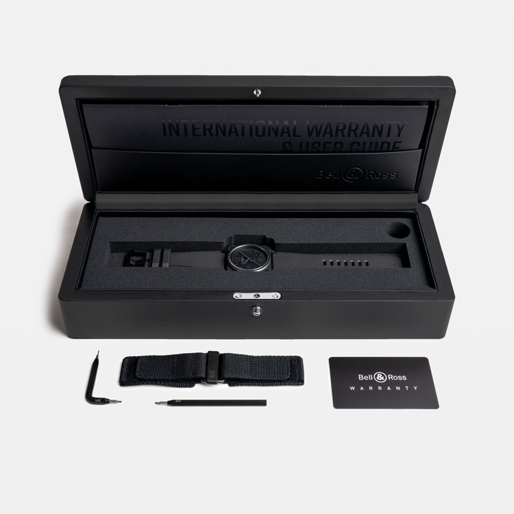 detail Bell & Ross BR 03 Phantom BR03A-PH-CE/SRB