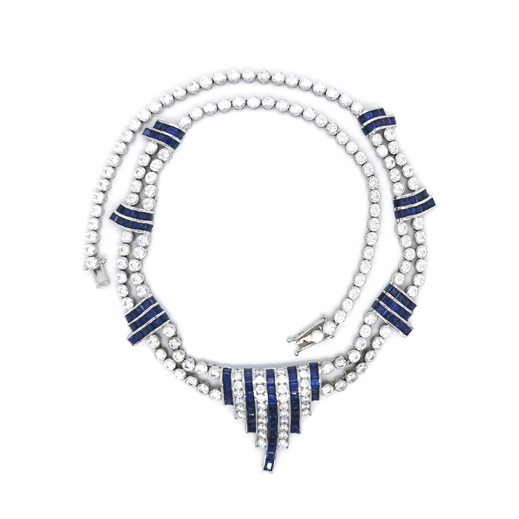 detail Dámský Náhrdelník z Bílého Zlata se Swarovski Kamínky