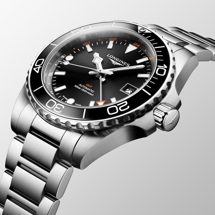 detail Longines HydroConquest GMT L3.790.4.56.6