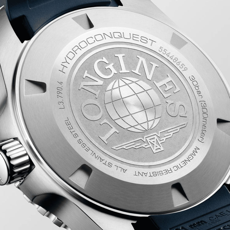 detail Longines HydroConquest GMT L3.790.4.96.9