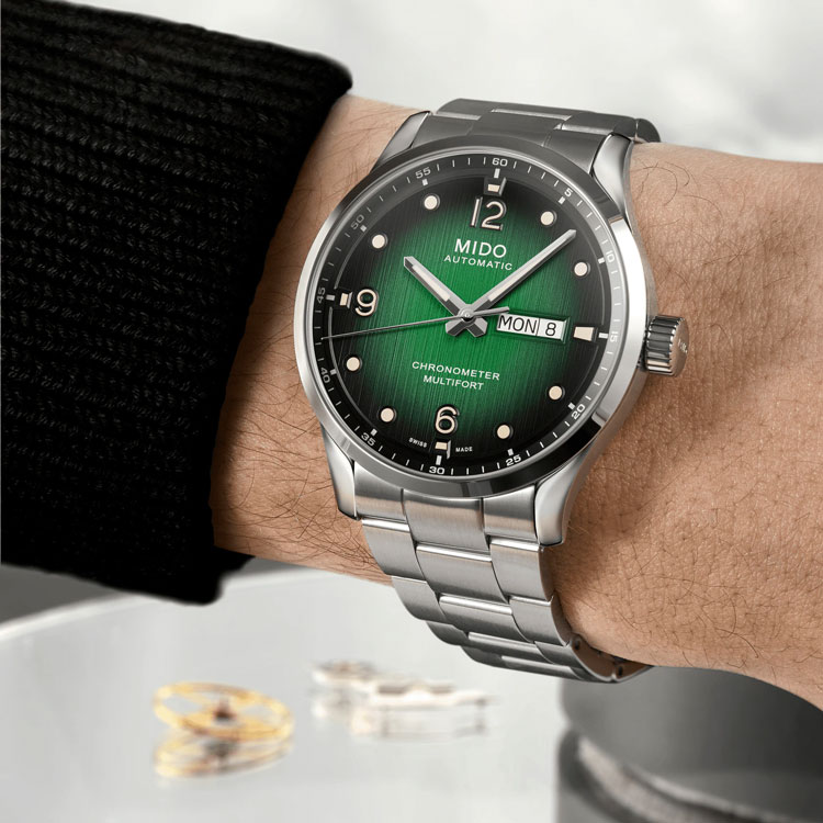 detail Mido Multifort M Chronometer M038.431.11.097.00