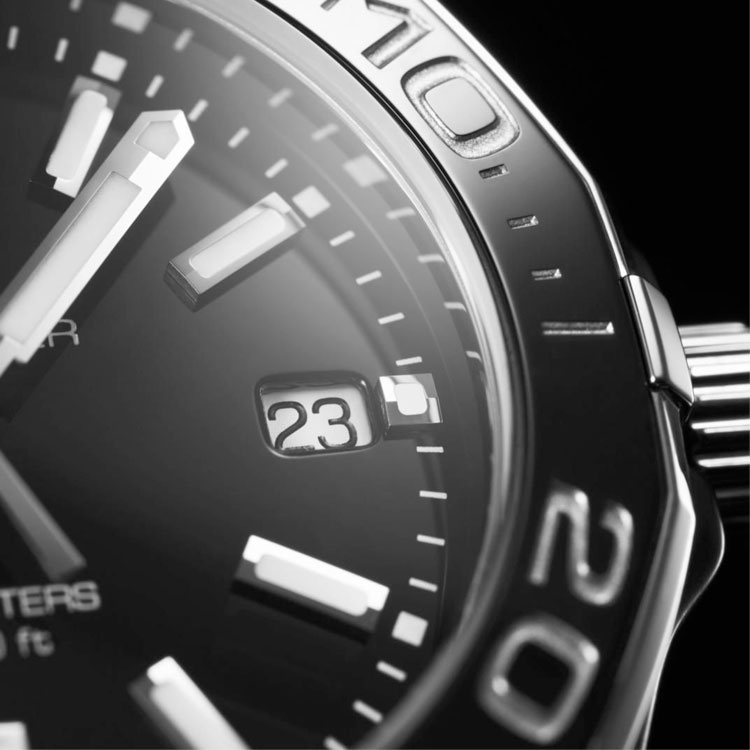 detail Tag Heuer Aquaracer WAY1390.BH0716