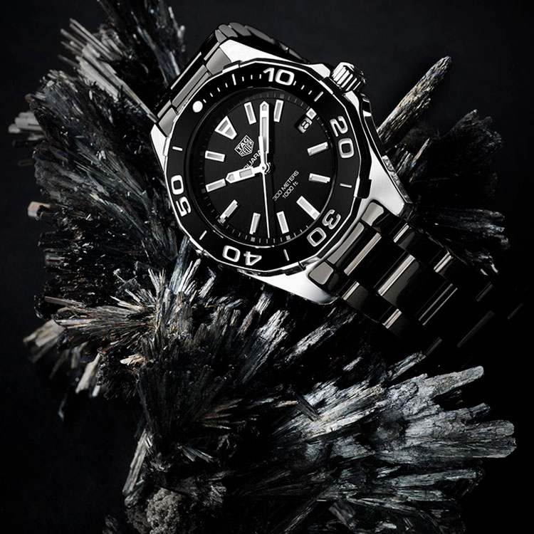 detail Tag Heuer Aquaracer WAY1390.BH0716