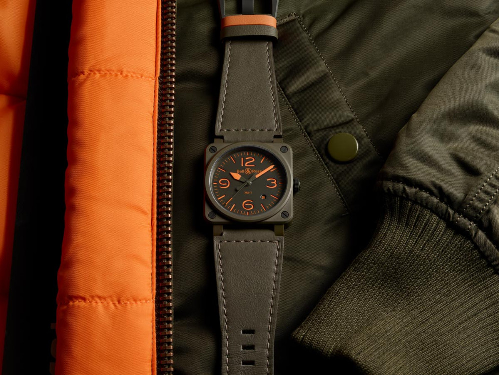 detail Bell & Ross BR 03-92 MA-1 BR0392-KAO-CE/SCA