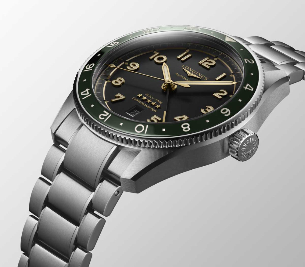 detail Longines Spirit Zulu Time L3.812.4.63.6