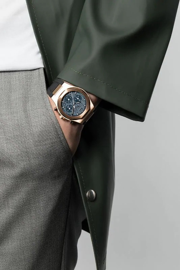 detail Girard-Perregaux Laureato Chronograph 42 mm 81020-52-432-BB4A