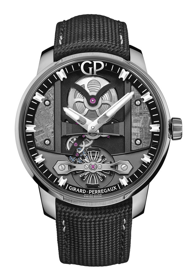detail Girard-Perregaux Free Bridge Meteorite 82000-11-3259-5CX