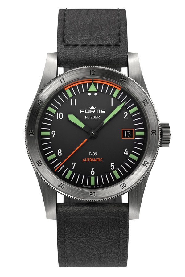 detail Fortis Flieger F-39 Automatic on Aviator Strap F4220006