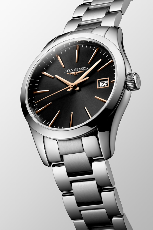 detail Longines Conquest Classic L2.386.4.52.6