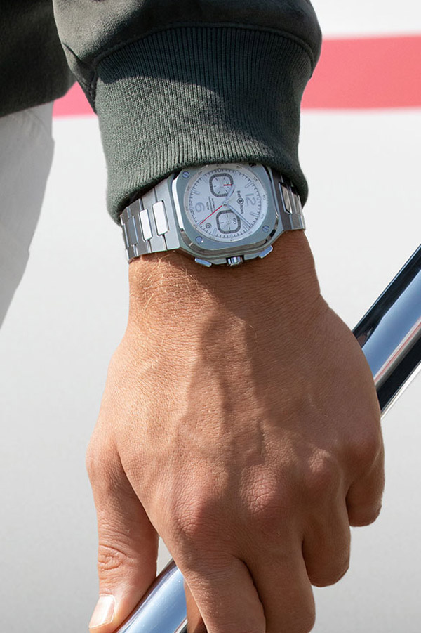 detail Bell & Ross BR 05 Chrono White Hawk BR05C-SI-ST/SST