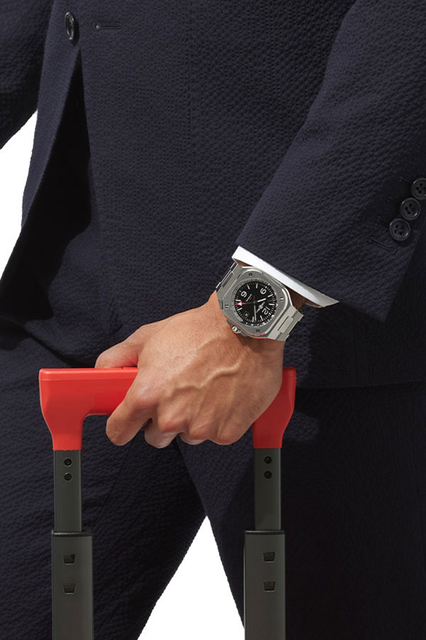 detail Bell & Ross BR 05 GMT BR05G-BL-ST/SST