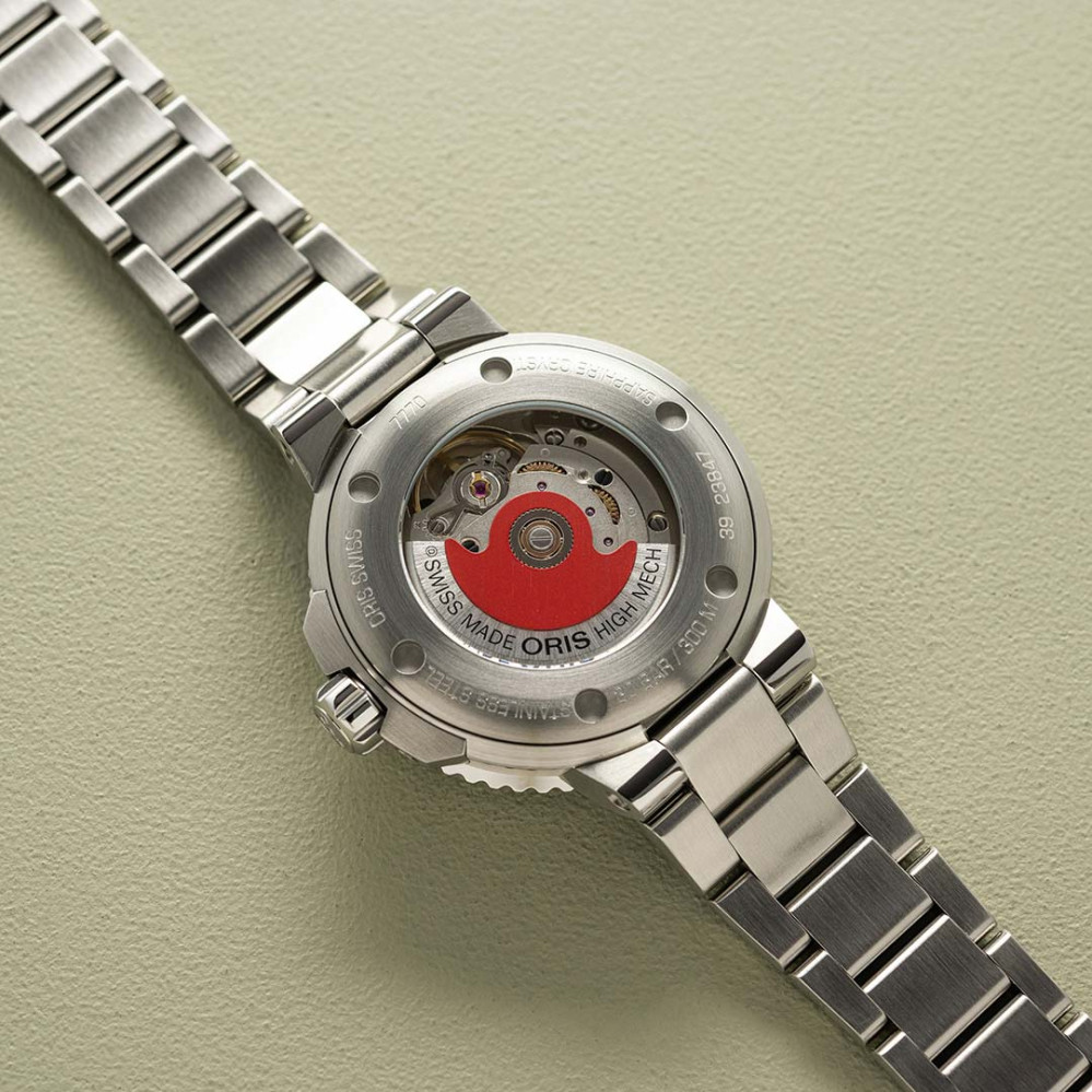 detail Oris Aquis Date 01 733 7770 4157-07 8 18 05P
