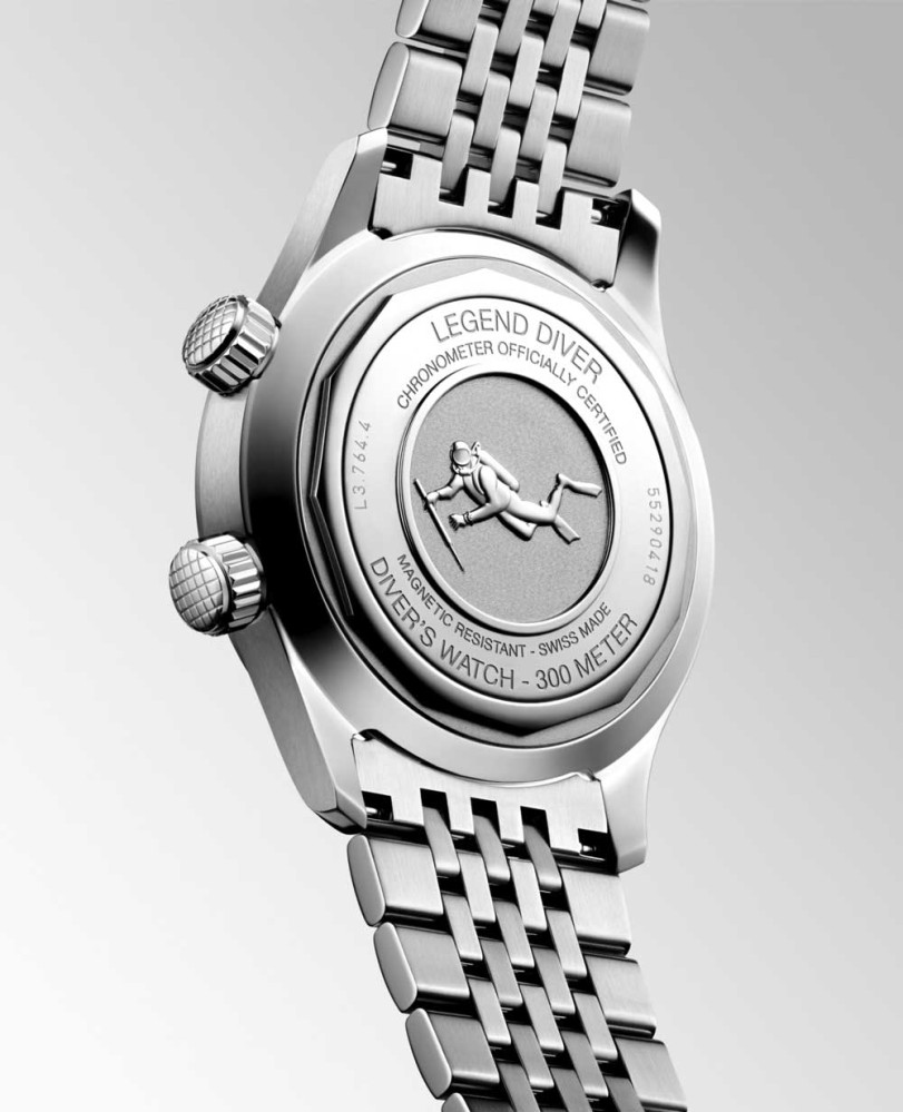 detail Longines Legend Diver L3.764.4.16.6