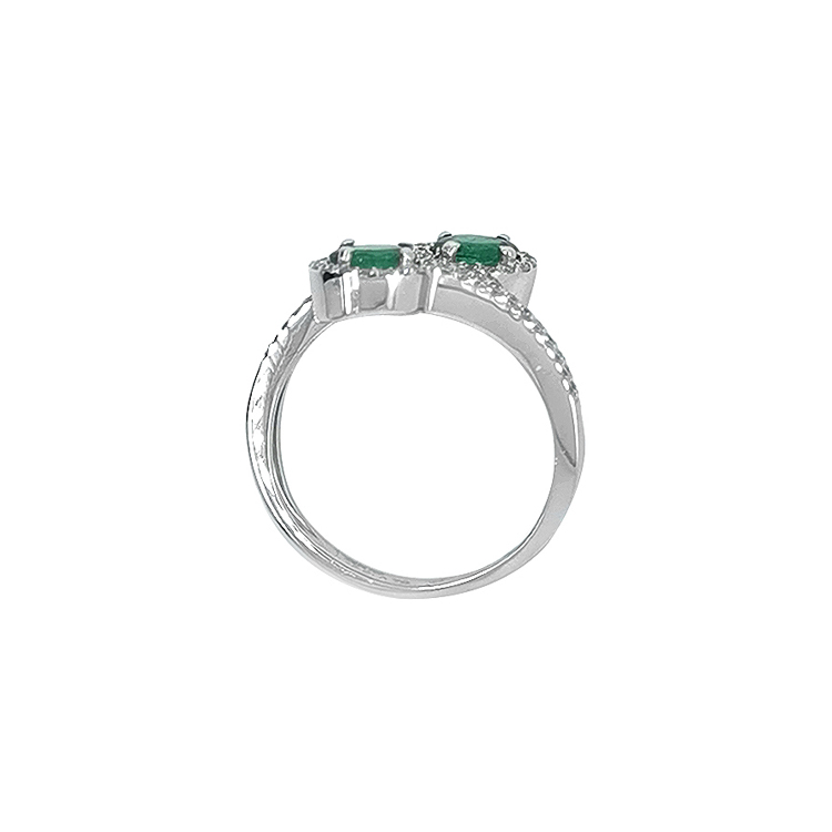 detail Zlatý Prsten se Smaragdy a Diamanty