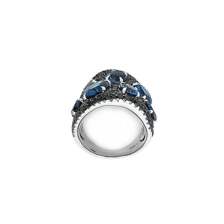 detail Zlatý Prsten s Modrými Topazy a Černé Diamanty