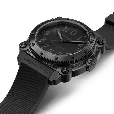 Hamilton Khaki Navz BeLOWZERO Auto Titanium H78505330