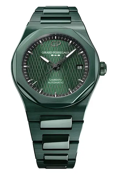 Girard-Perregaux Laureato 42mm Green Ceramic Aston Martin Edition