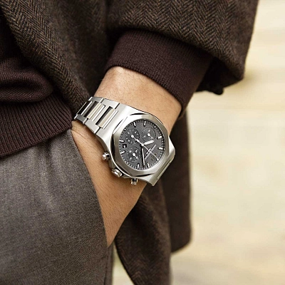 Girard-Perregaux Laureato Chronograph TI49 81020-21-3263-1CM